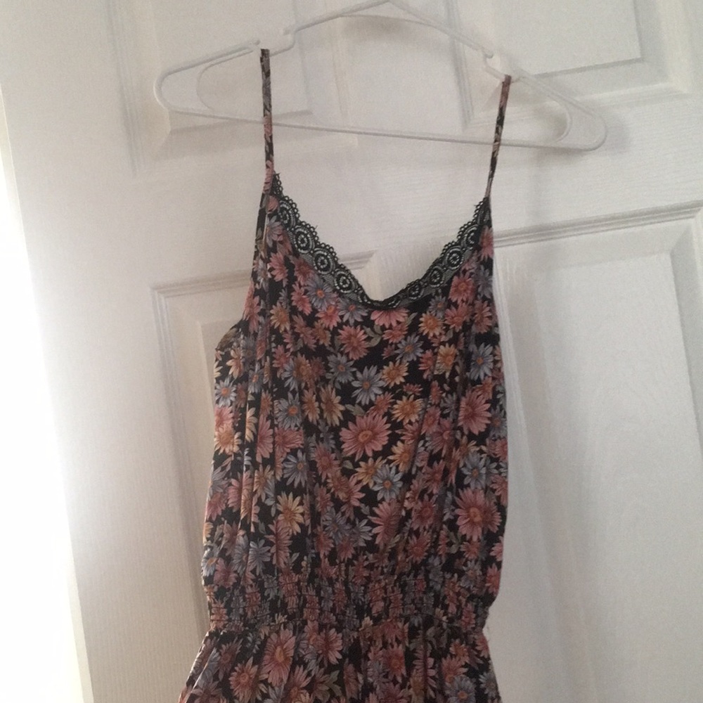 Floral romper with adjustable straps
